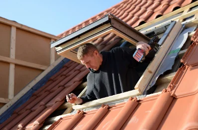 Pose de fenêtres de toit Velux au Vézier